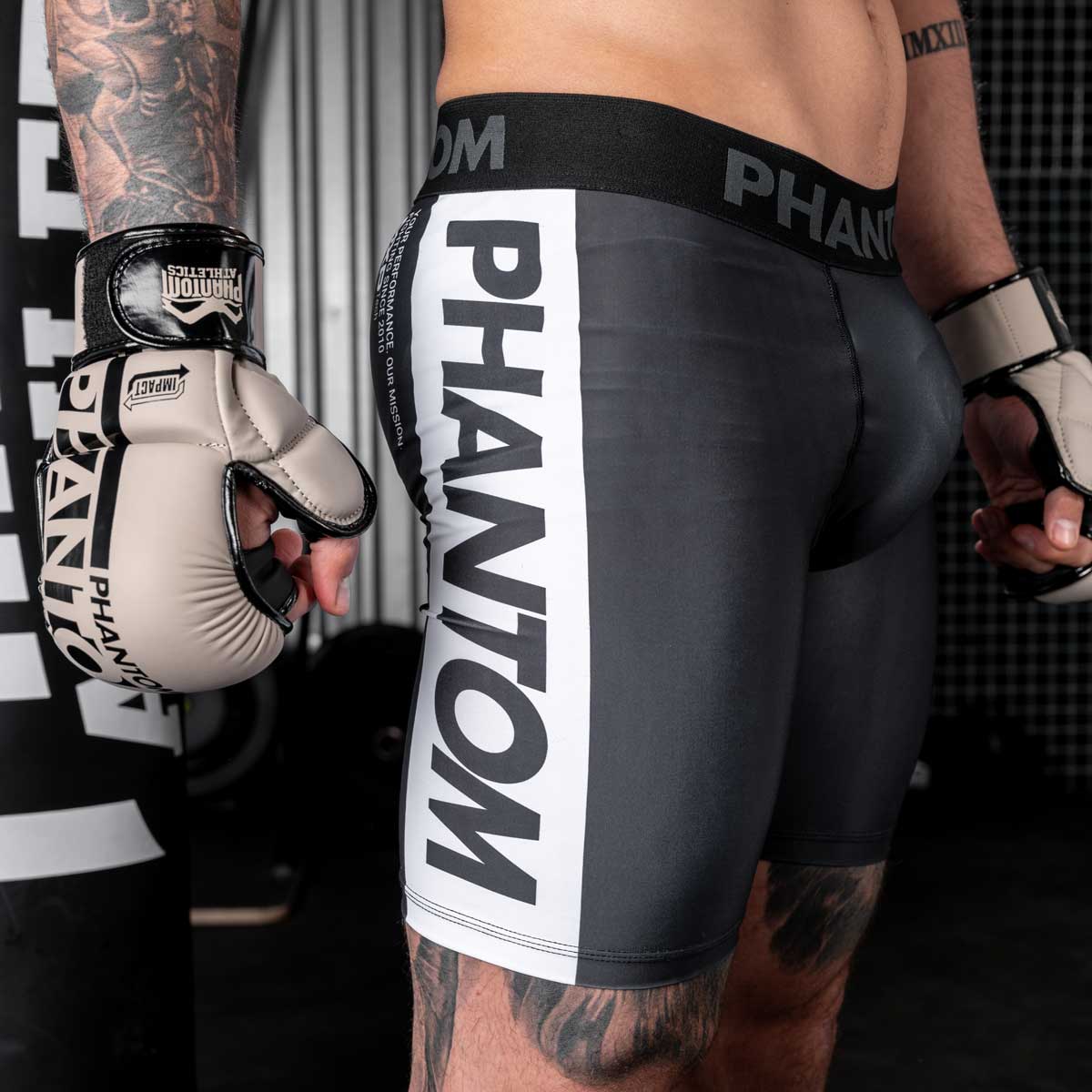 Fightshorts VECTOR Apex - Schwarz