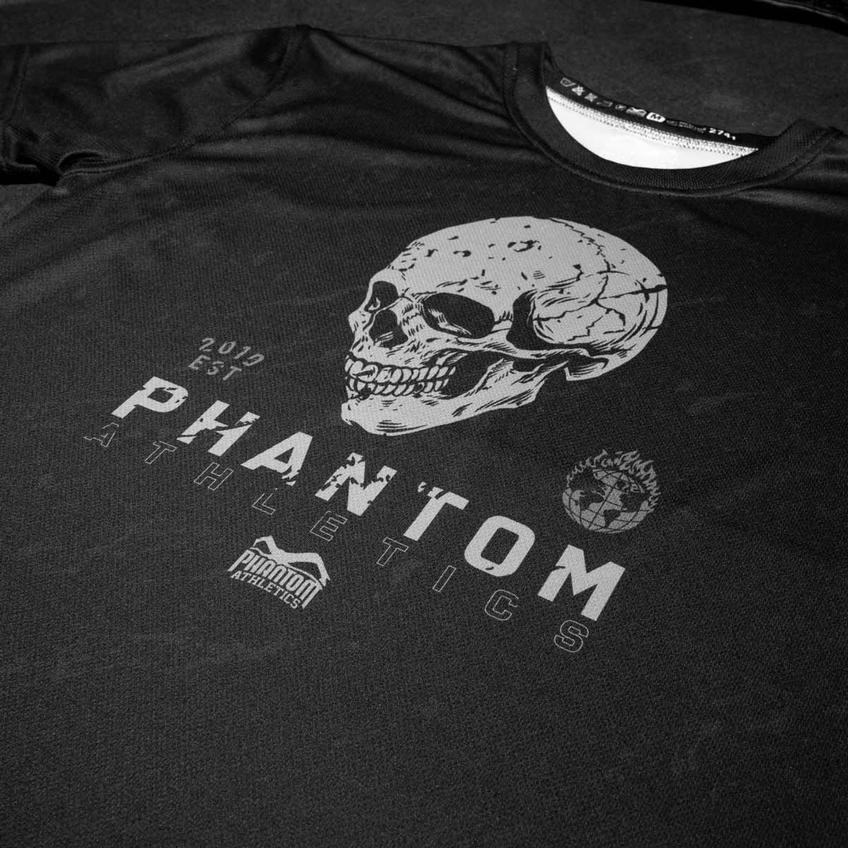 Phantom FIGHT Shirt im Skull Design mit Totenkopf. Ideal für  dein Kampfsporttraining. 