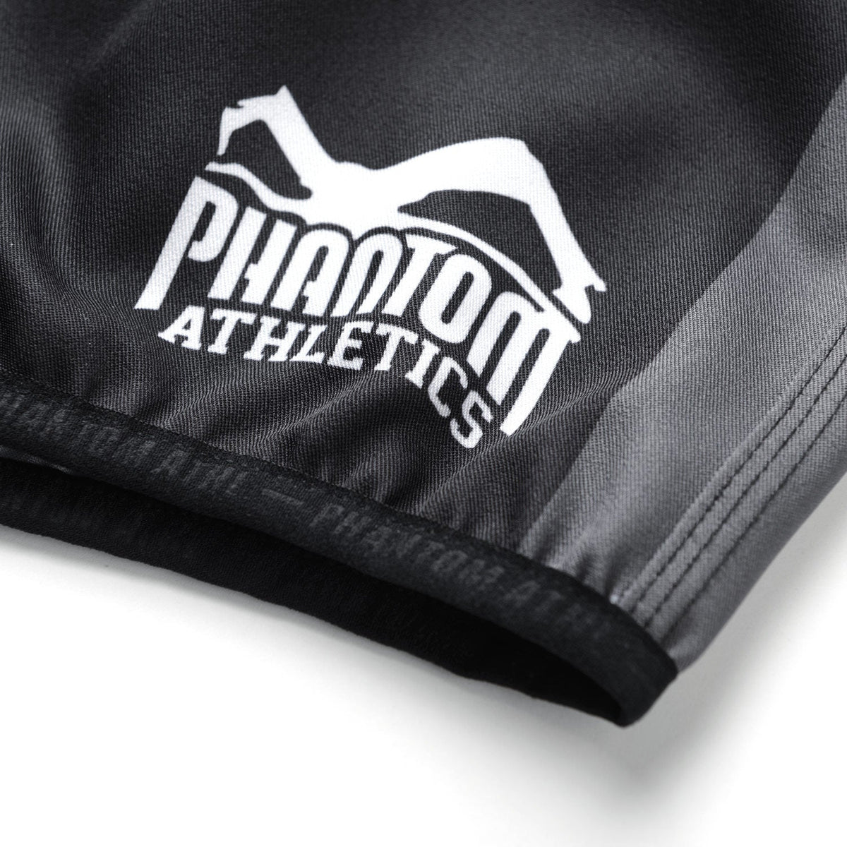 Fightshorts REVOLUTION Muay Thai - Schwarz