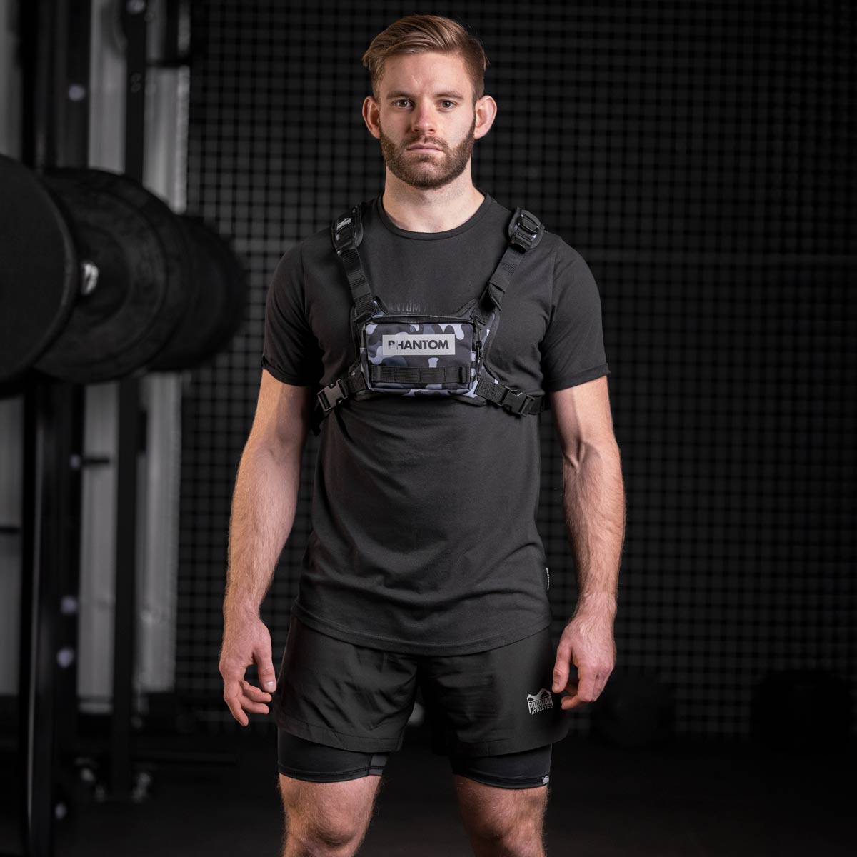 Phantom MMA Fightshorts Laser X mit inkludierter Compressions Hose für maximalen Tragekomfort. Perfekt für dein MMA, BJJ oder Muay Thai Kampfsport Training.